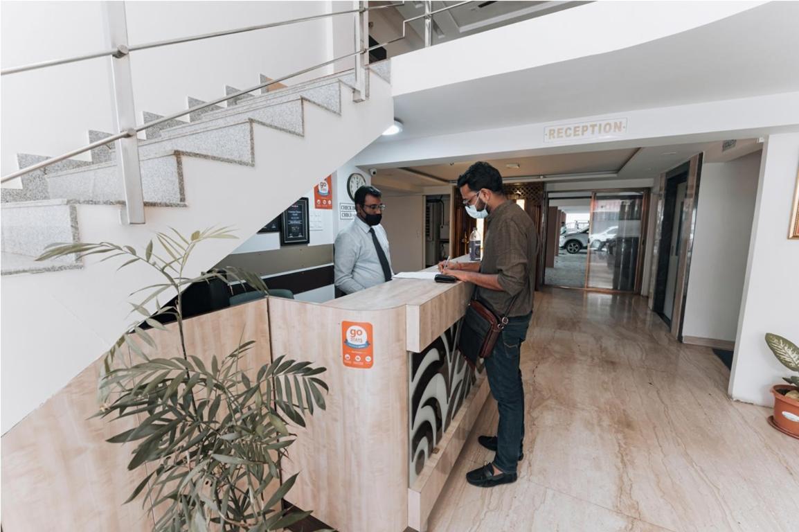 Hotel Krushna Inn Trimbak Ngoại thất bức ảnh
